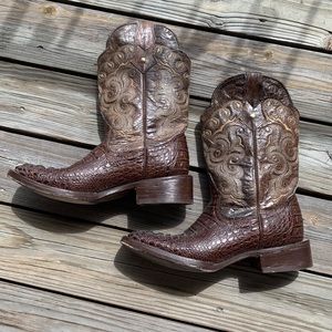 Crocodile print 🐊 Boots 🐴 Size 8.5